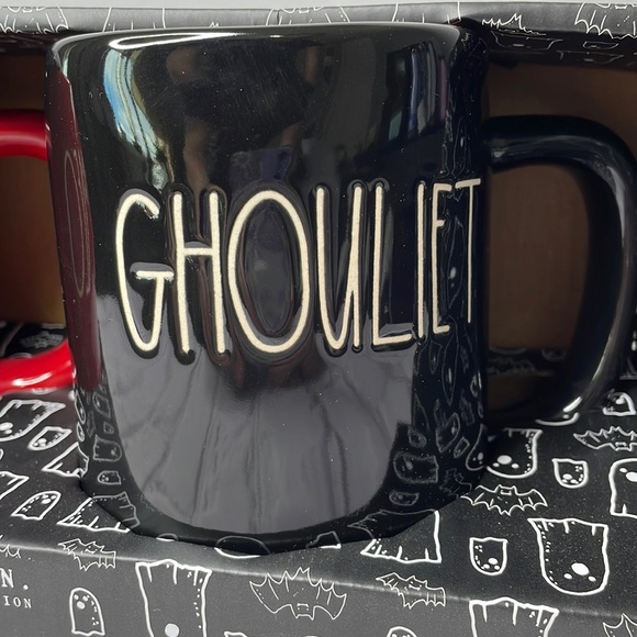 Rae Dunn ROMEO & GHOULIET Halloween Mug Set - Picture 3 of 5